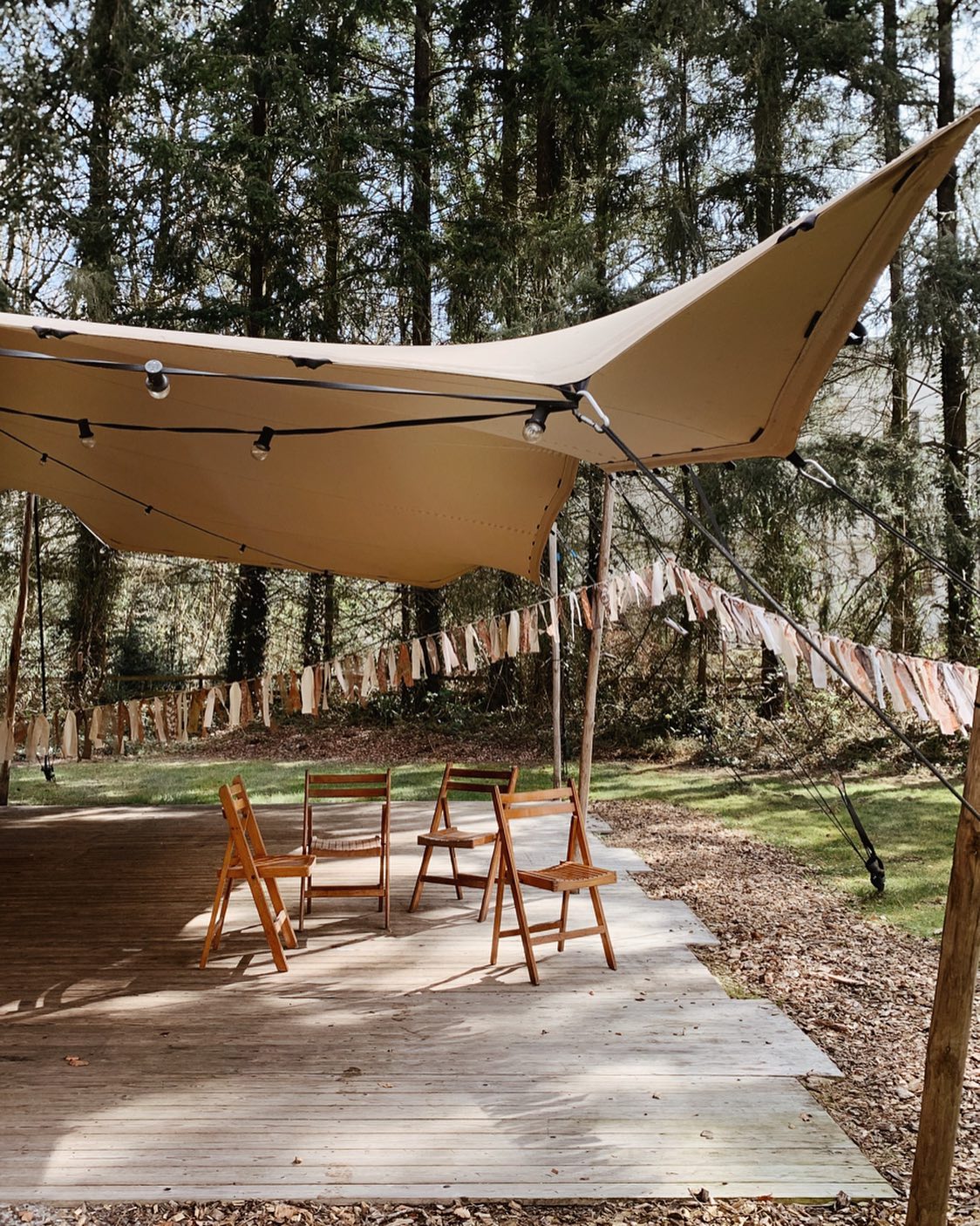 Kleine stretchtent huren voor intiem feest